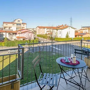 Fiere Studio Con Parcheggio E Balcone Appartamento